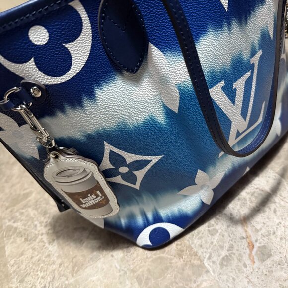 AUTHENTIC LOUIS VUITTON Blue OMBRE NEVERFULL-RARE AND Very Good CONDITION - Picture 5 of 11